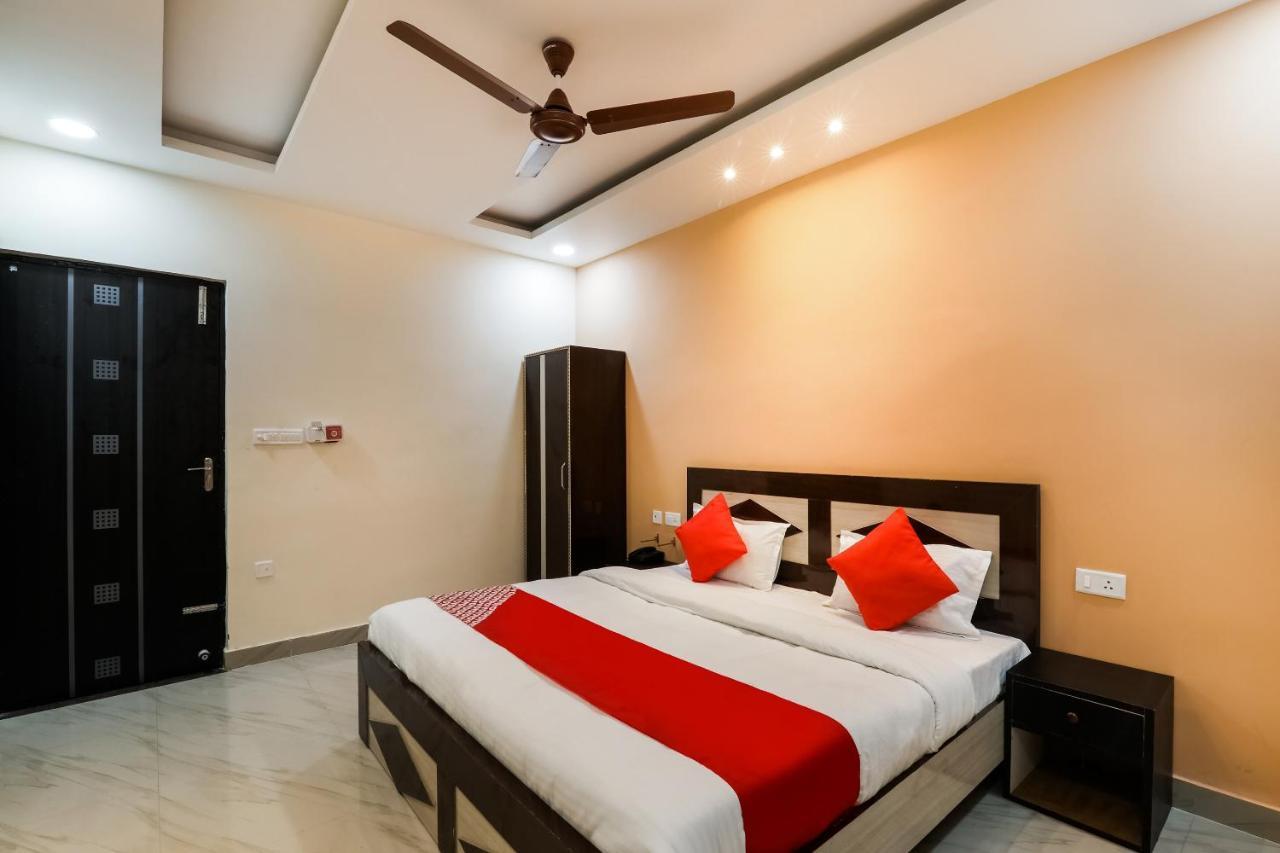Oyo Flagship Krishna Regency Near Chaudhary Charan Singh International Airport Hotel Bijnaur Exterior photo